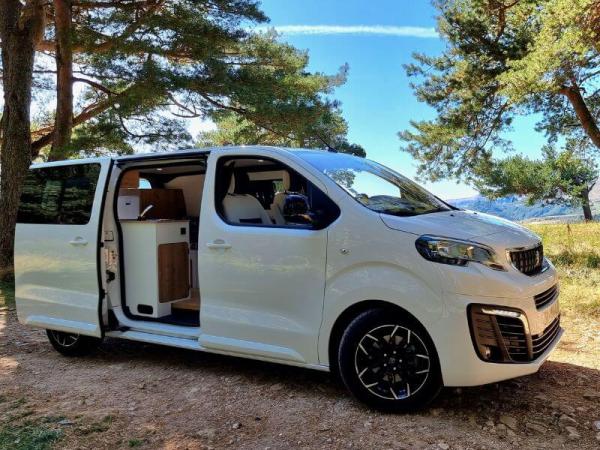 ¿Cuál es el precio de camperizar una furgoneta?